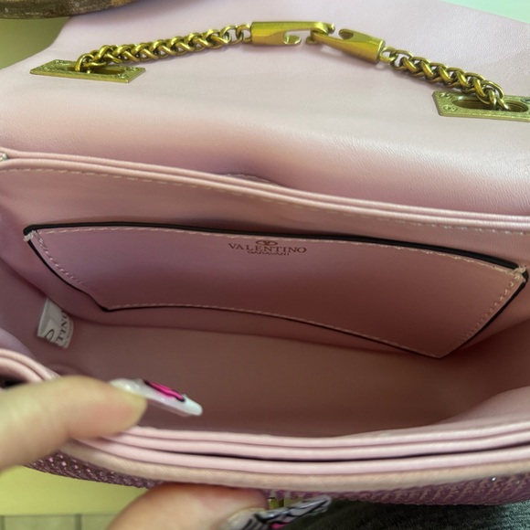 Elegant Pink Crystal-Embellished Women's Bag - Picture 11 of 17